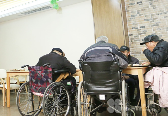 颐养年养老院