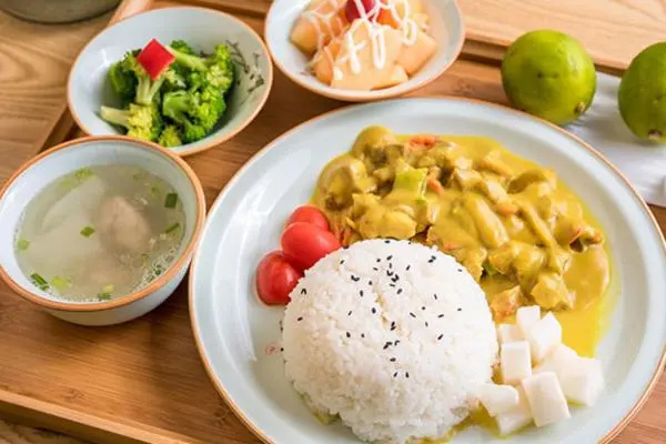 华阳快餐