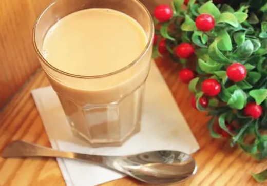 小城里奶茶加盟费多少钱？加盟怎么样