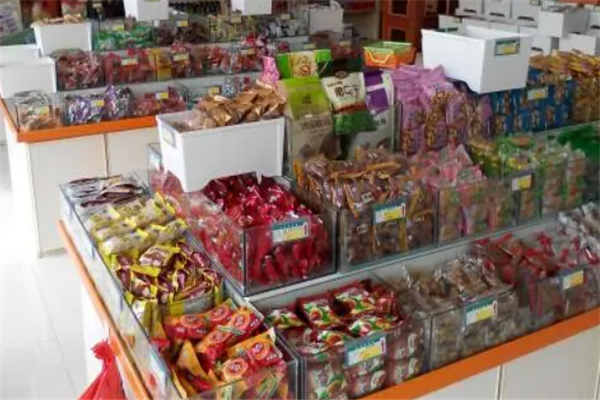 舌尖屋零食店产品 门店图片