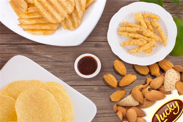 小将零食产品 门店图片