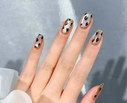 十指秀美甲
