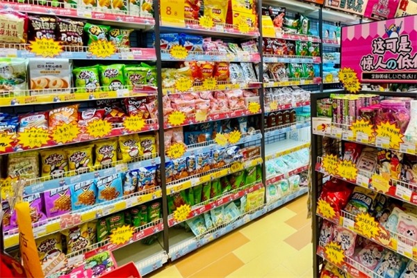 欢笑零食店产品 门店图片