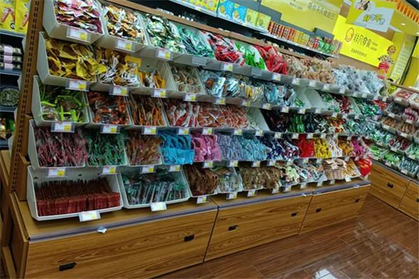 兜解馋零食