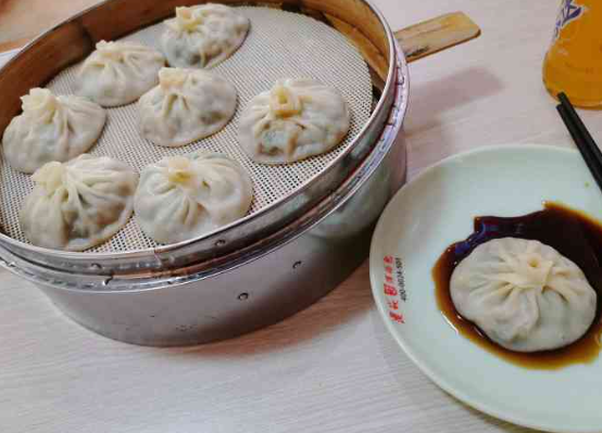 漫兴园灌汤包