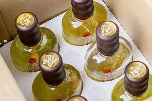 黑苦荞白酒