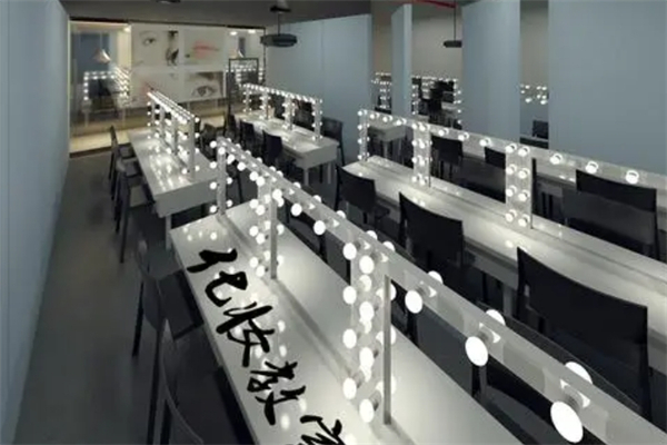 黑光艺术培训产品 门店图片