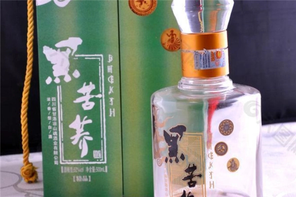黑苦荞白酒