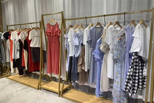 麻依坊女装产品 门店图片