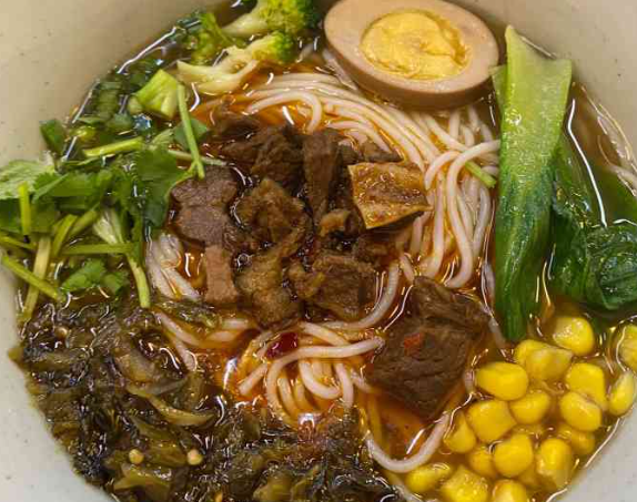 一酸一辣牛肉粉