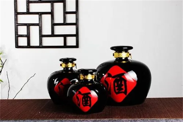 黑罐子酒业