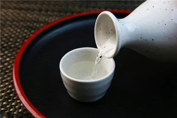 黑牛角白酒