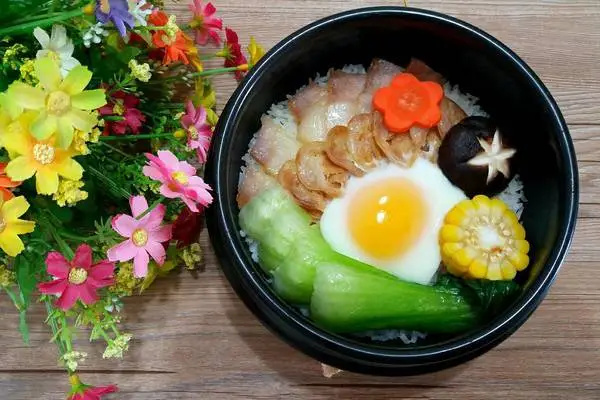 黄金台煲仔饭