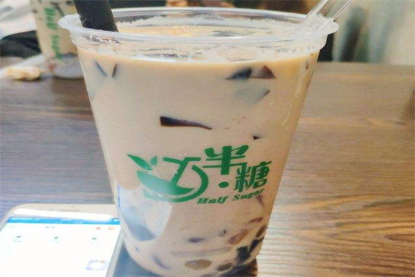 半糖寻觅鲜茶饮产品 门店图片