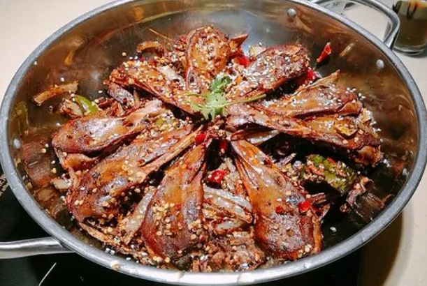 渝香干锅辣鸭头