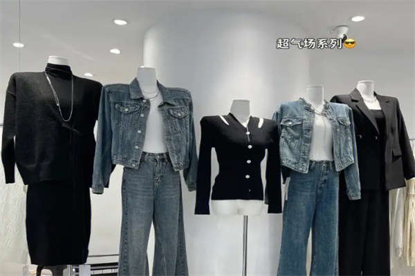 1992女装批发产品 门店图片