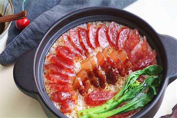 粤奉润煲仔饭产品 门店图片