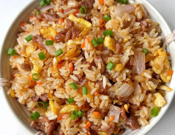 梁小猴铁板炒饭