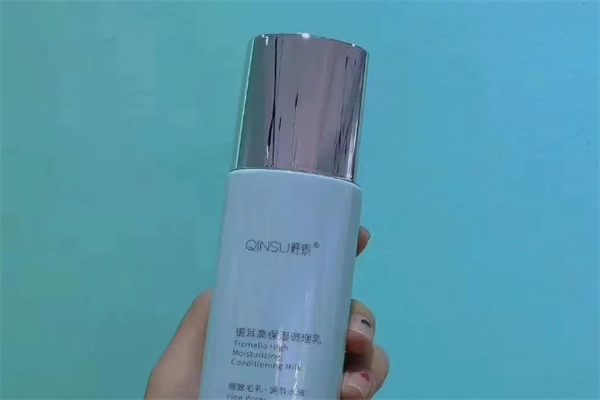 轻素小皙化妆品产品 门店图片