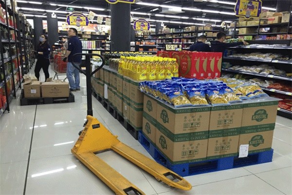 银头小利超市产品 门店图片