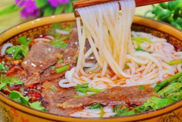 荣御城水城羊肉米线
