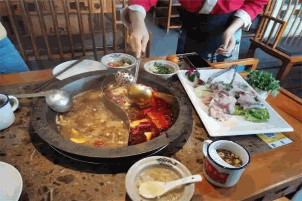 鲁西趣味香火锅产品 门店图片