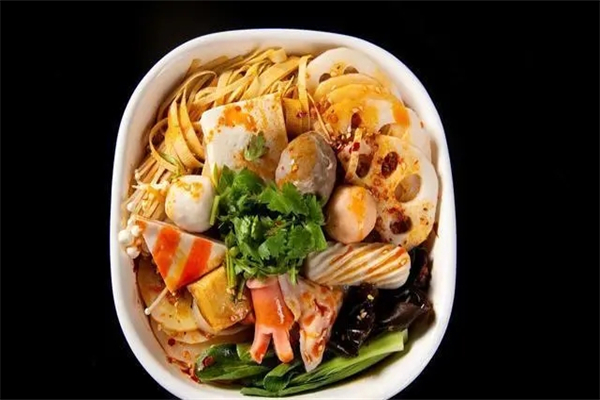 鸿鼎麻辣烫产品 门店图片