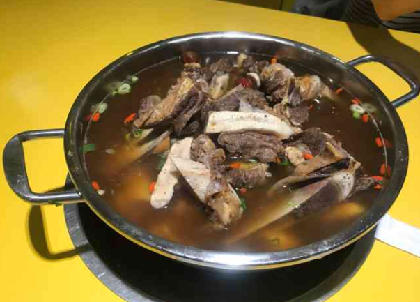 阿宝牛骨火锅