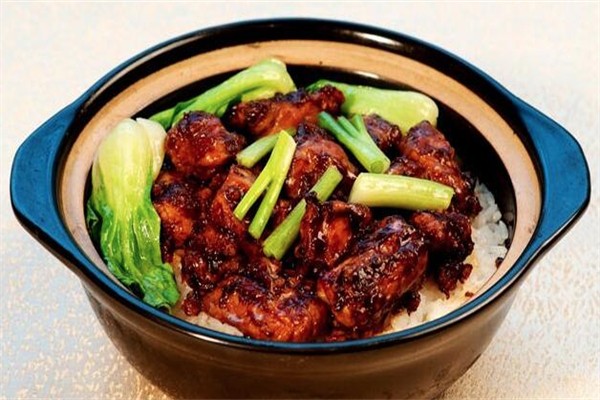 鸿运煲仔饭产品 门店图片