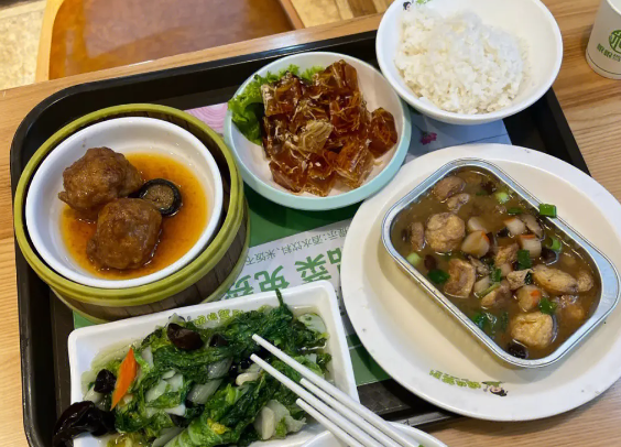 粮粮驾到中餐厅