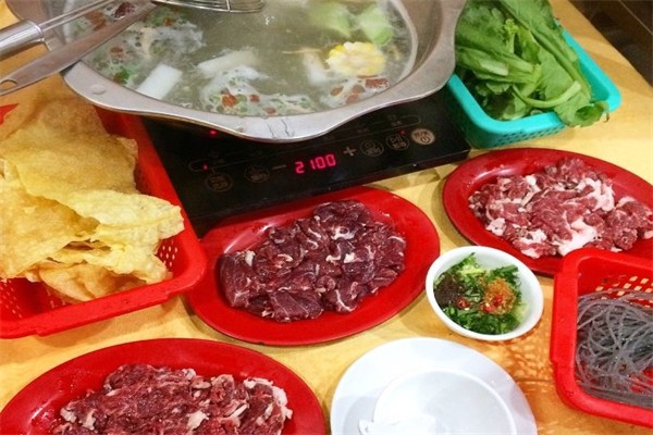 二叔鲜牛肉火锅产品 门店图片