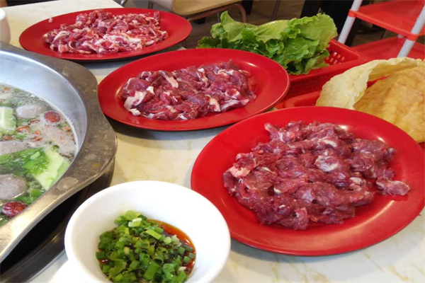 二叔鲜牛肉火锅产品 门店图片