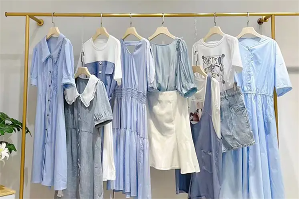 艾蜜唯娅女装产品 门店图片