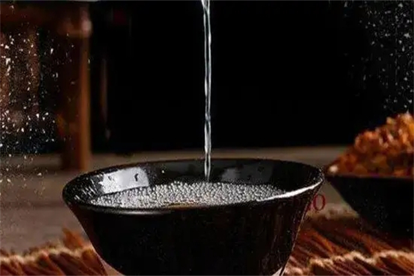 驰窖酒业产品 门店图片