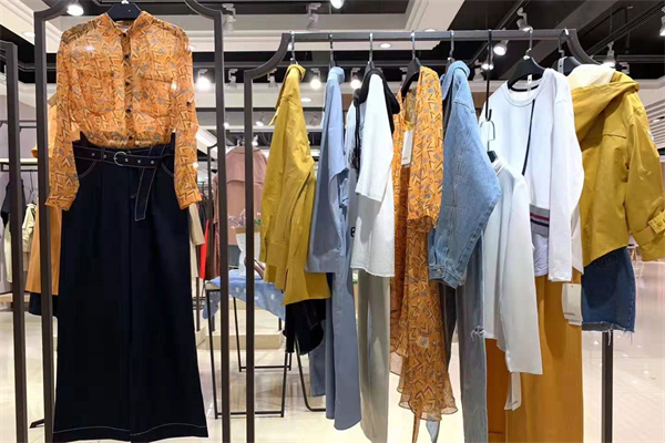 马迪尔女装产品 门店图片