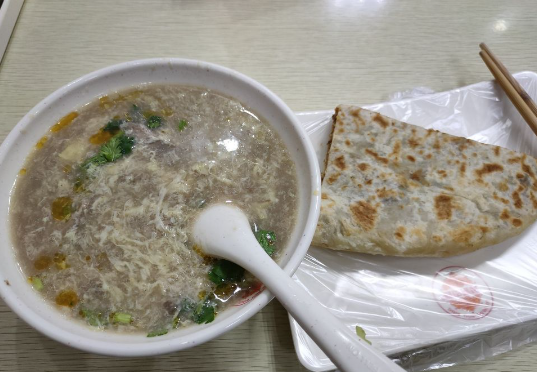 鲁蒙肉饼