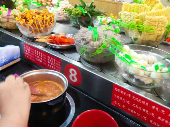 王小锅旋转小火锅