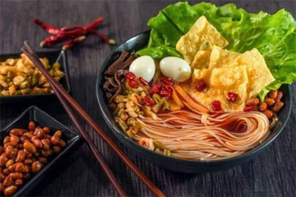 鸿盛螺蛳粉产品 门店图片