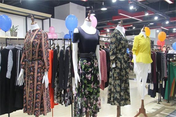 风尚女装产品 门店图片