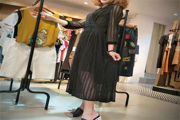 风尚女装产品 门店图片