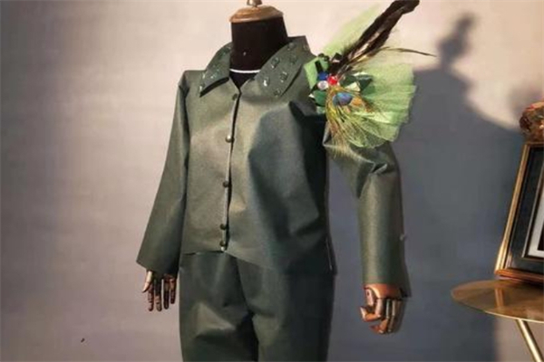 风之秀服饰产品 门店图片