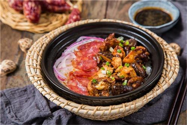 顺哥煲仔饭加盟