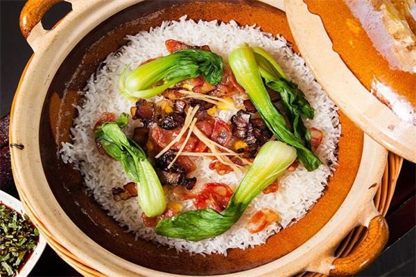 顺德阿妈煲仔饭产品 门店图片