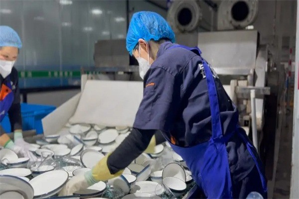 餐露洁消毒餐具