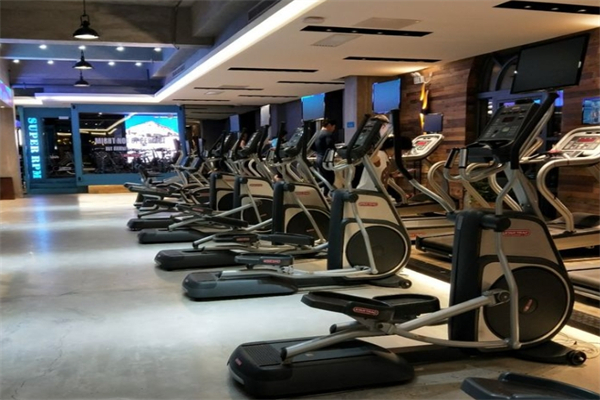 艾克健身房产品 门店图片