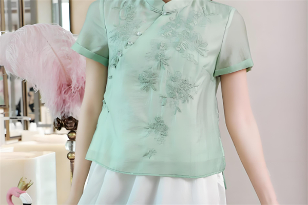 馨誉绣花女装产品 门店图片