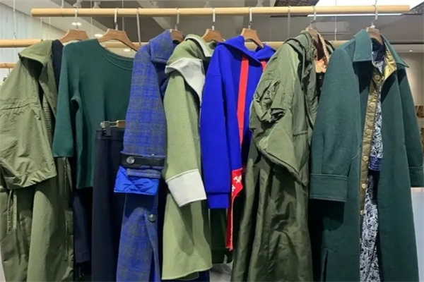香菲迩女装产品 门店图片