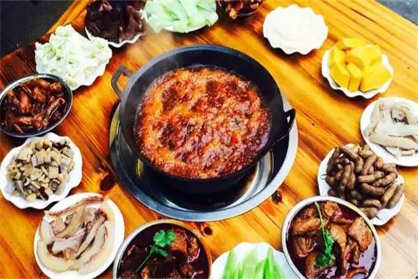 馋嘴耙牛肉火锅