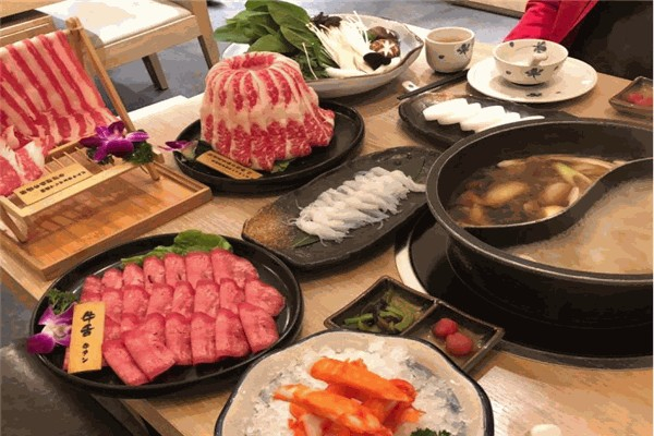 馋嘴捞创意时尚火锅产品 门店图片