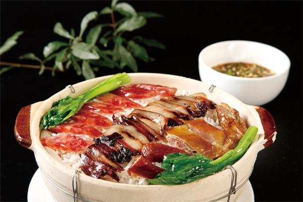 香她她煲仔饭产品 门店图片